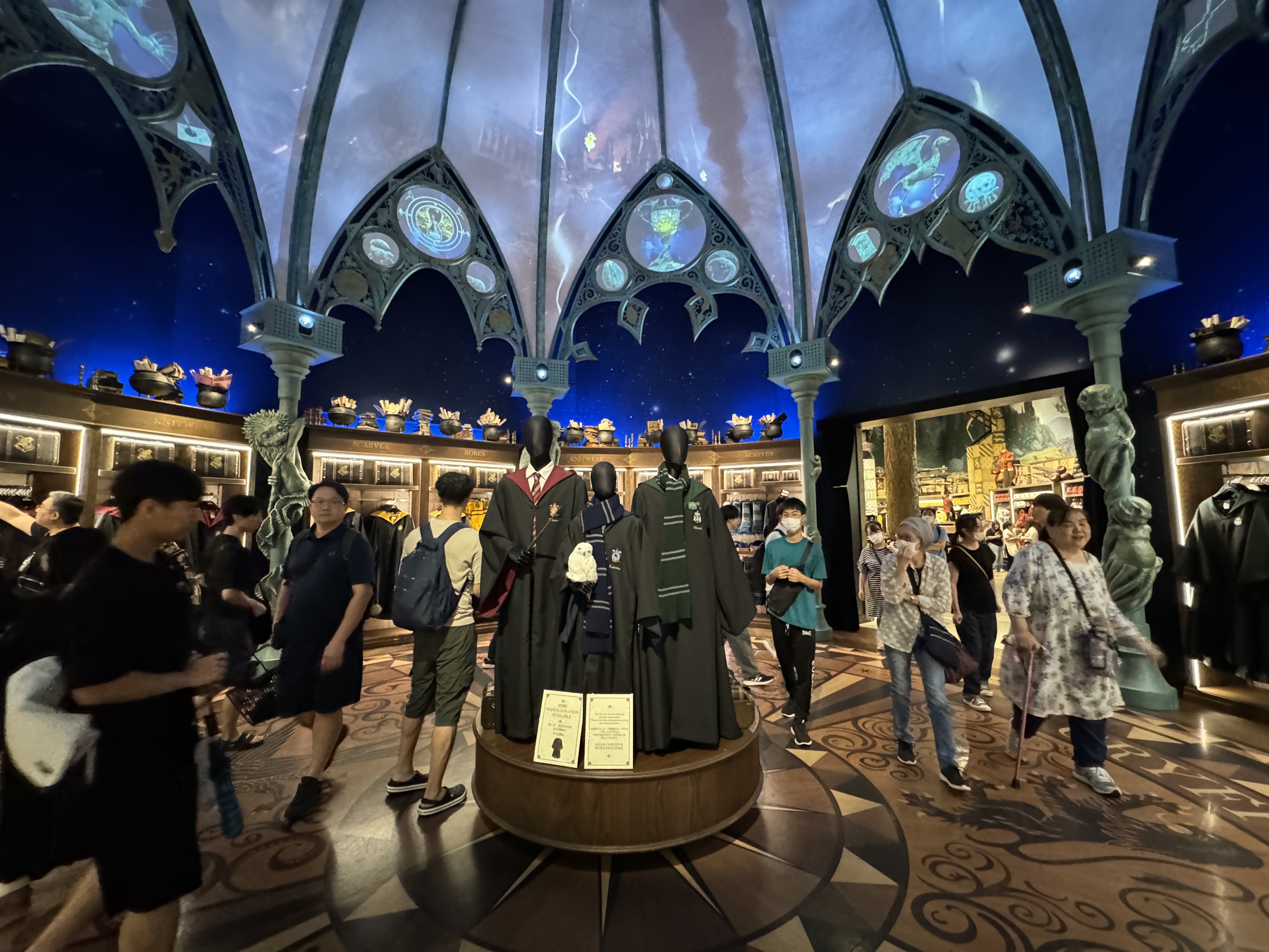 ハリーポッタースタジオツアー内グッズショップの写真